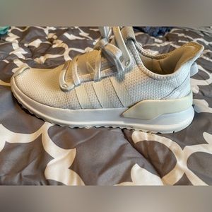 All white Adidas. EUC